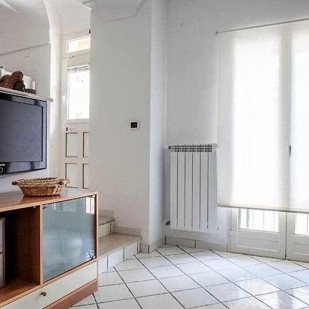 Donna Saretta Casetta Tradizionale Amalfitana Buitenkant foto