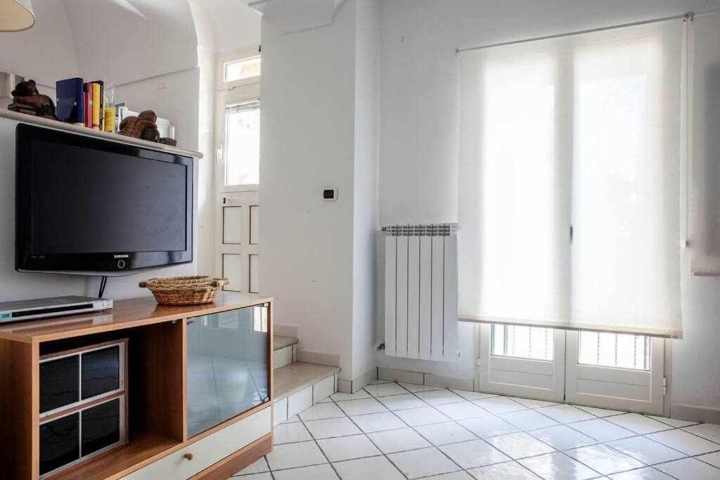 Donna Saretta Casetta Tradizionale Amalfitana Buitenkant foto