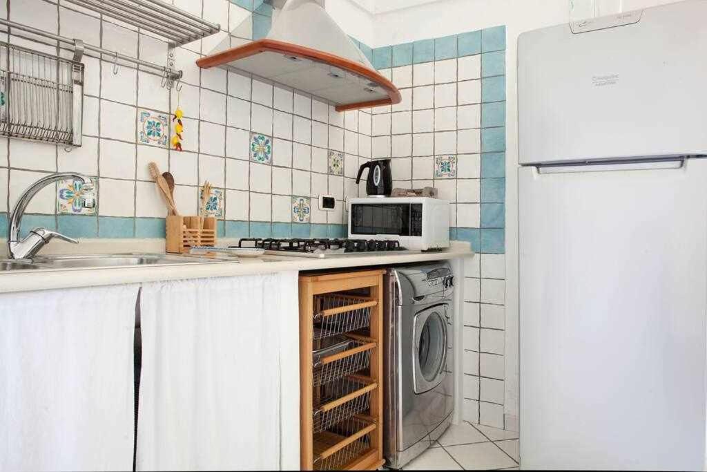 Donna Saretta Casetta Tradizionale Amalfitana Buitenkant foto